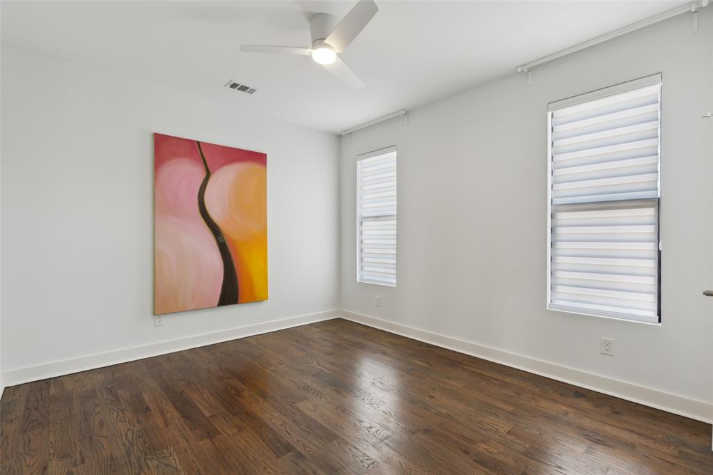 Royal Crest - Residential