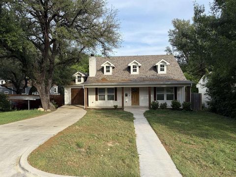 2158 Morning Glory Avenue Fort Worth TX 76111