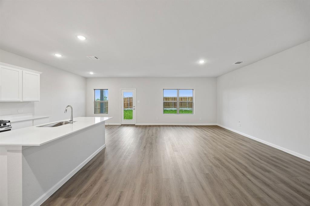 3807 Brewster Lane