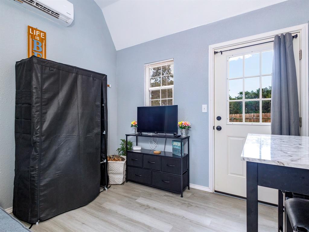 Lamar Terrace - Residential