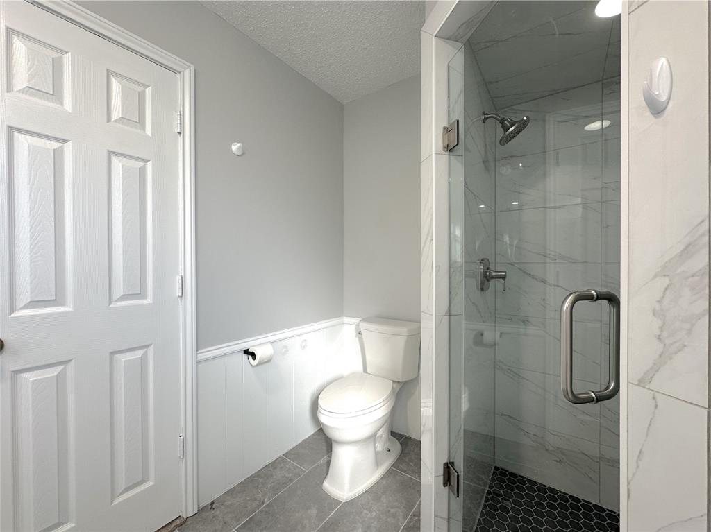 University Estates West 1st Inst R - Residential Lease