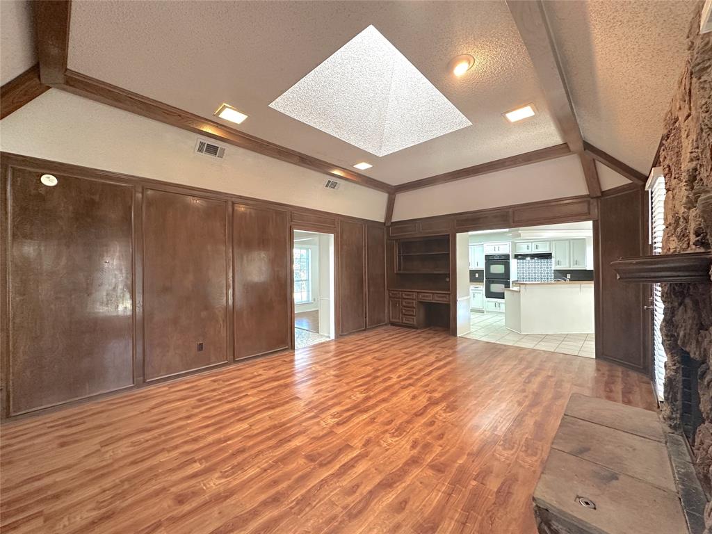 University Estates West 1st Inst R - Residential Lease