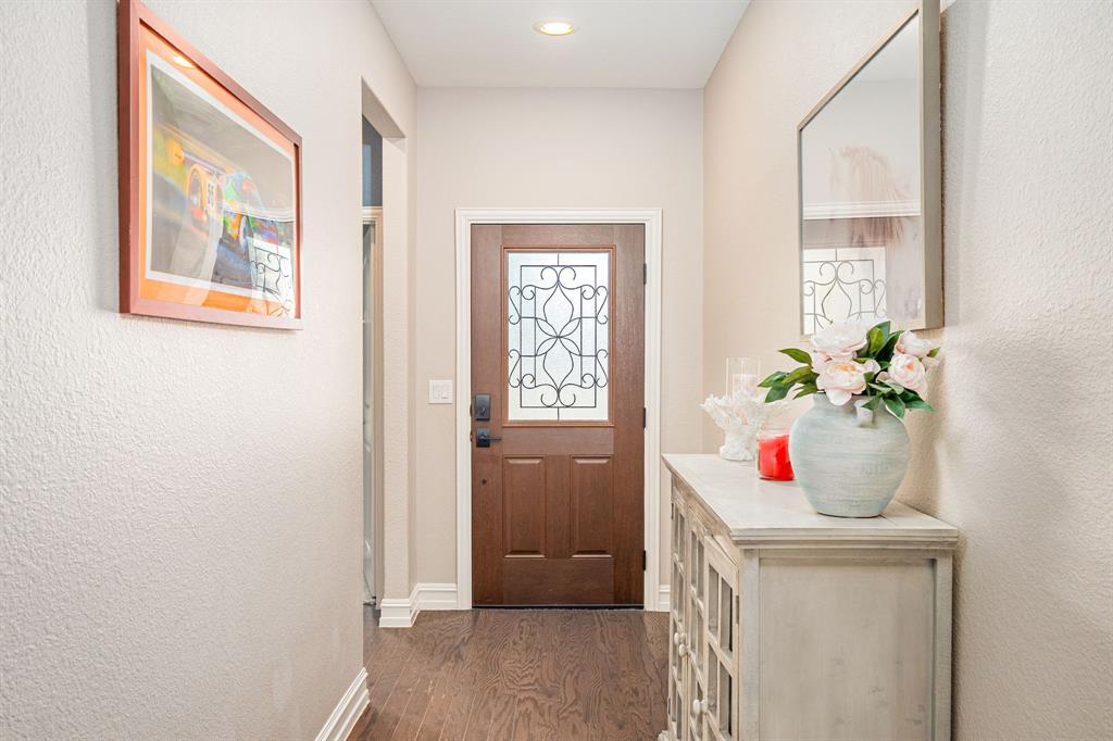 2301 Stratford Court