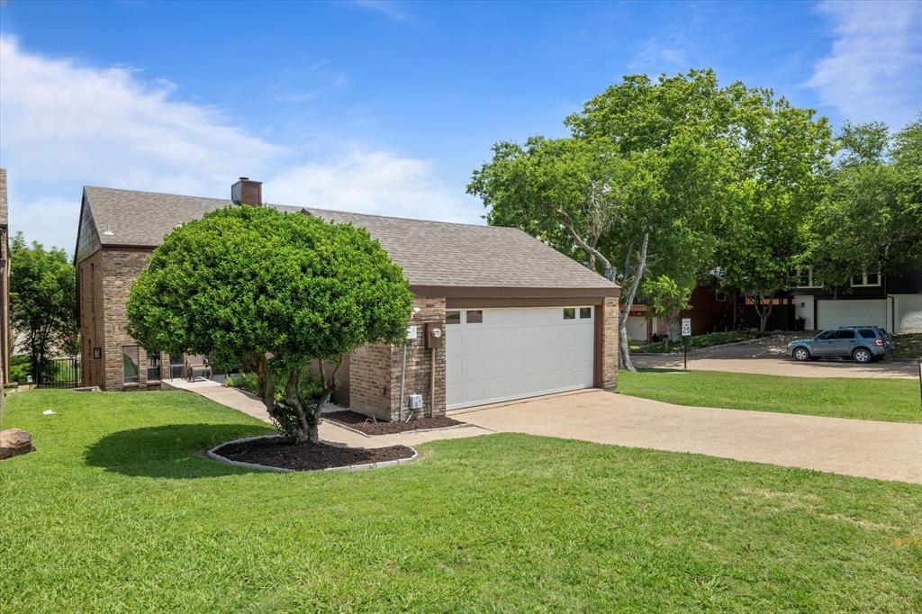 302 Columbia Drive