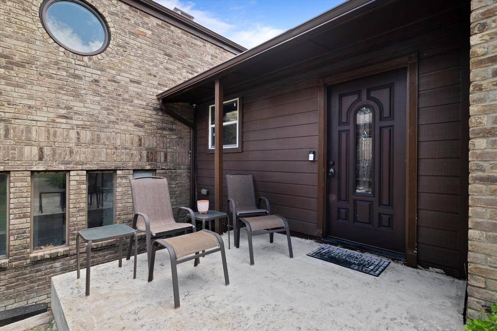 302 Columbia Drive