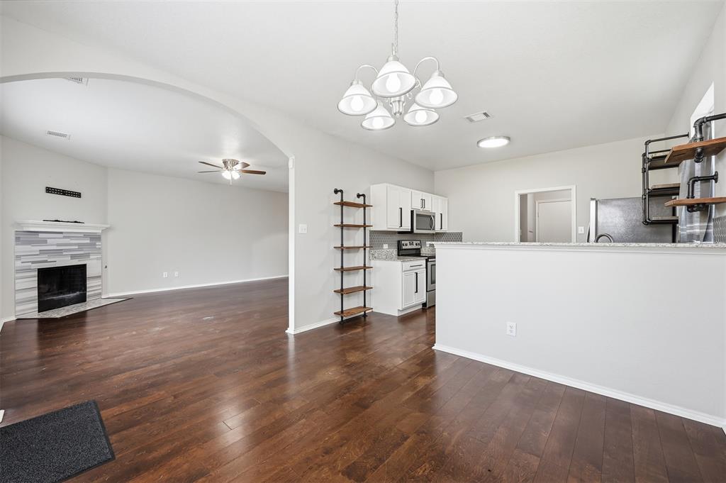 Villages Of Woodland Spgs W - Residential Lease