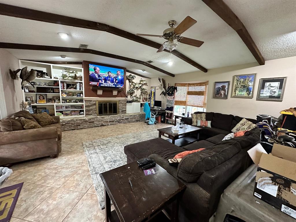 Bossier City, Louisiana 71112, United States, 4 Bedrooms Bedrooms, ,2 BathroomsBathrooms,Residential,Pending,119728