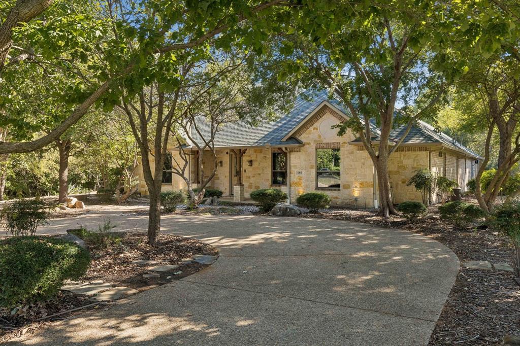 186 Moonlight Drive