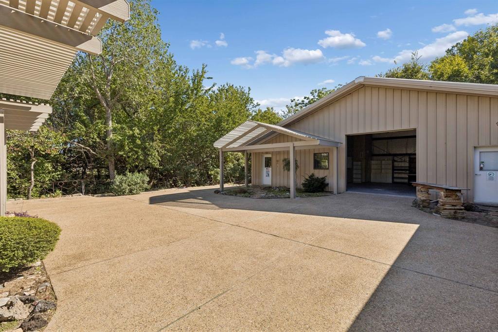 186 Moonlight Drive