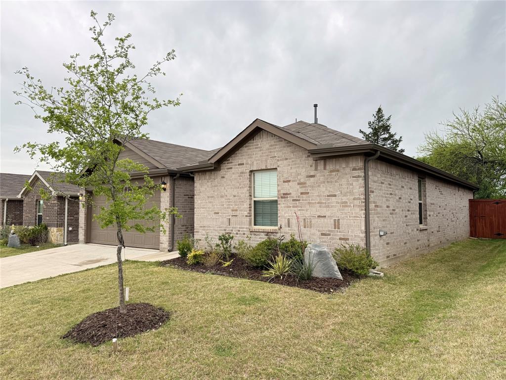 2332 Burleson Road