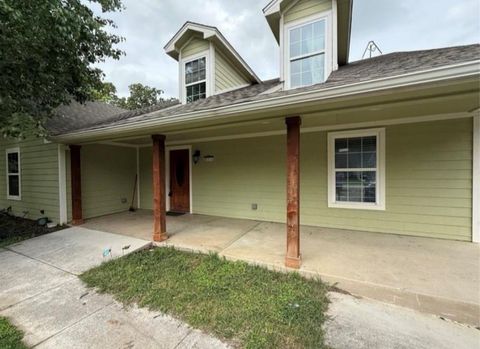 400 N Avenue A Springtown TX 76082