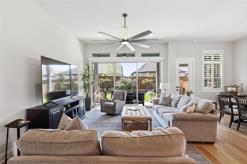 2417 Plumeria Lane