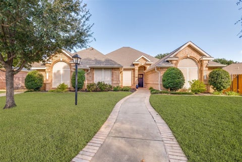 Photo of 1500 Forest Meadows Court, Bedford, TX 76021 (MLS # 21407042)