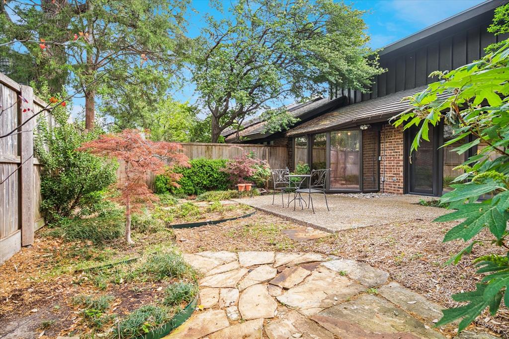 Hillcrest Villa Condo - Residential