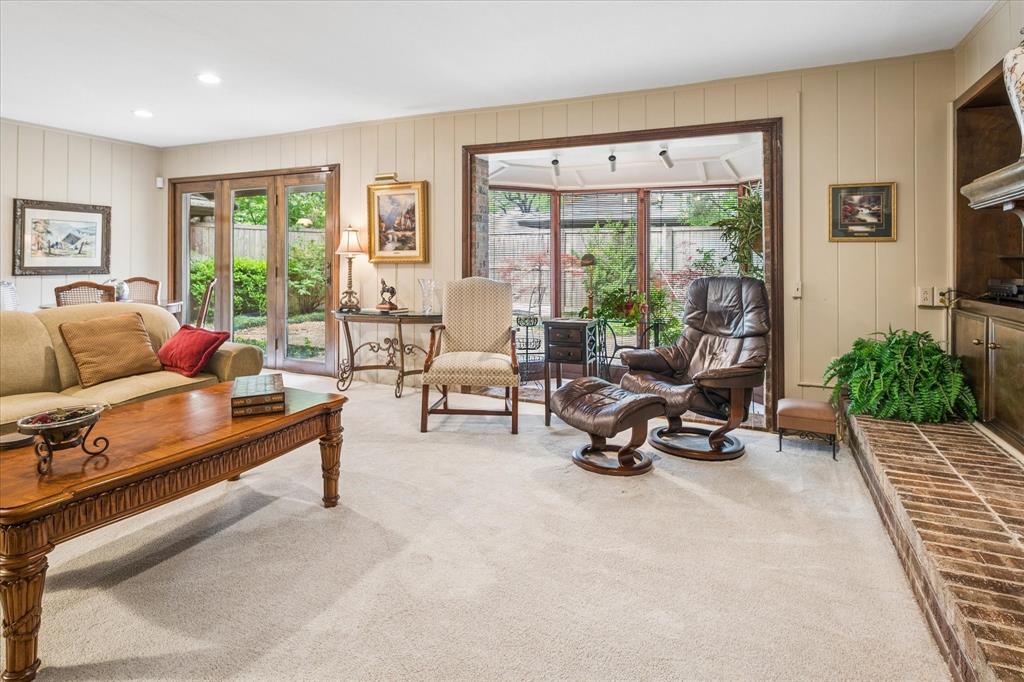 Hillcrest Villa Condo - Residential