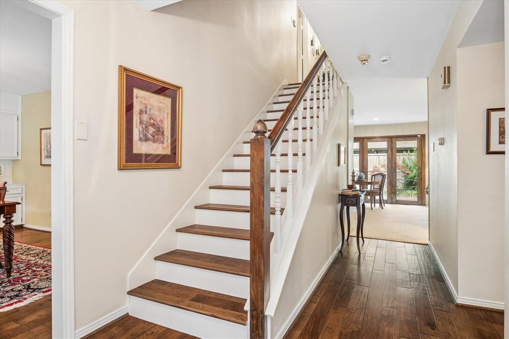 Hillcrest Villa Condo - Residential