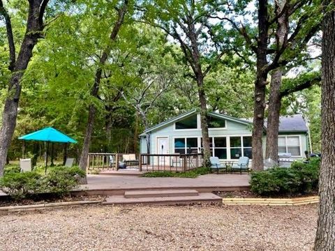 A home in East Tawakoni