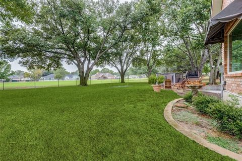 A home in Lake Kiowa