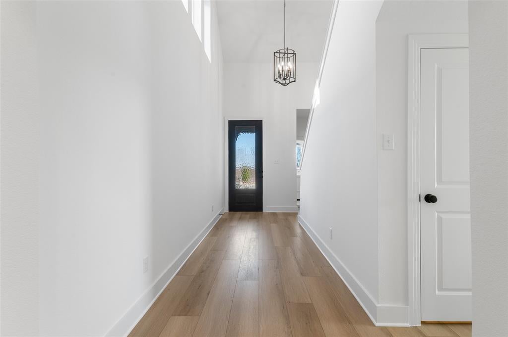 3920 Aqua Lane