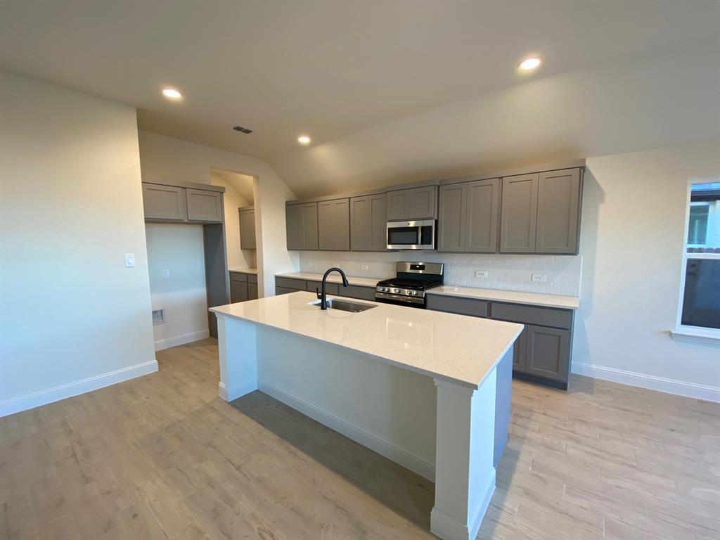 Summer Crest - Residential