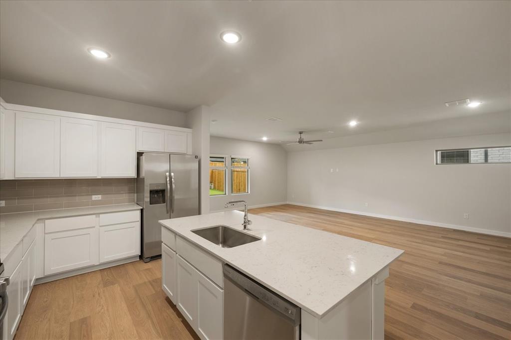 EASTRIDGE PHASE 3 - Residential Lease