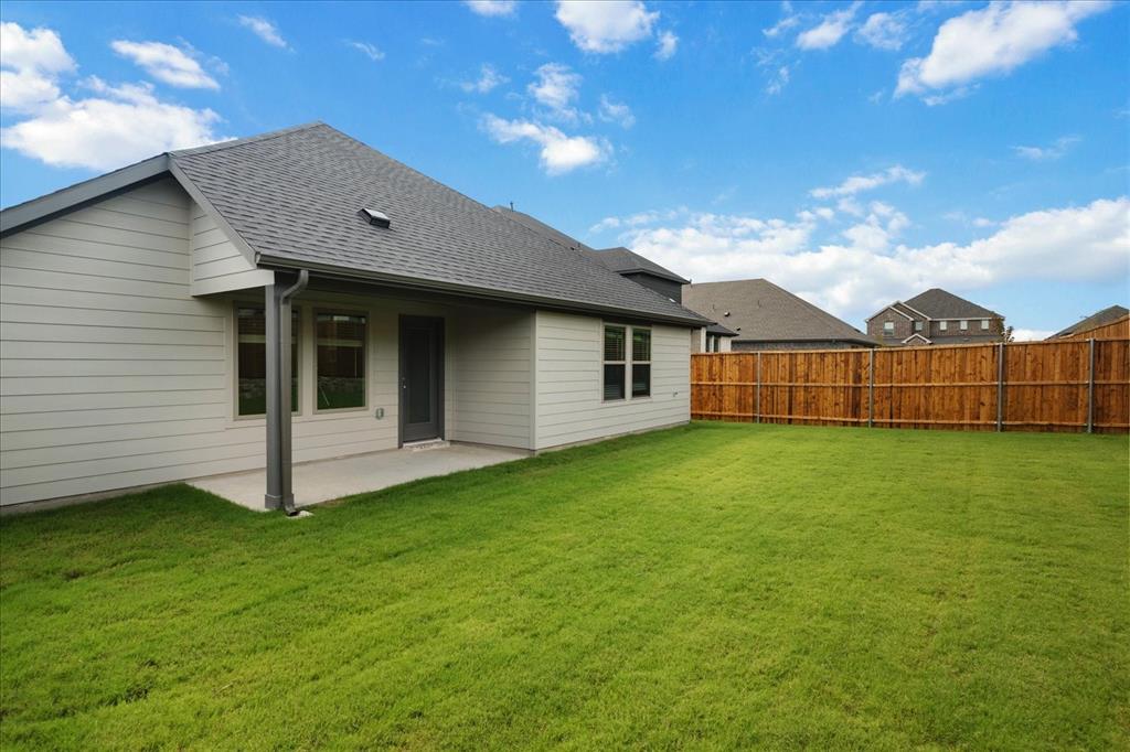 EASTRIDGE PHASE 3 - Residential Lease