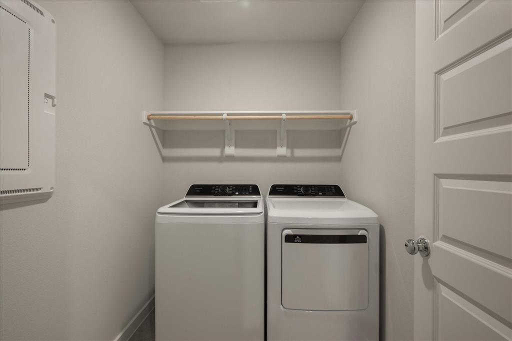 EASTRIDGE PHASE 3 - Residential Lease