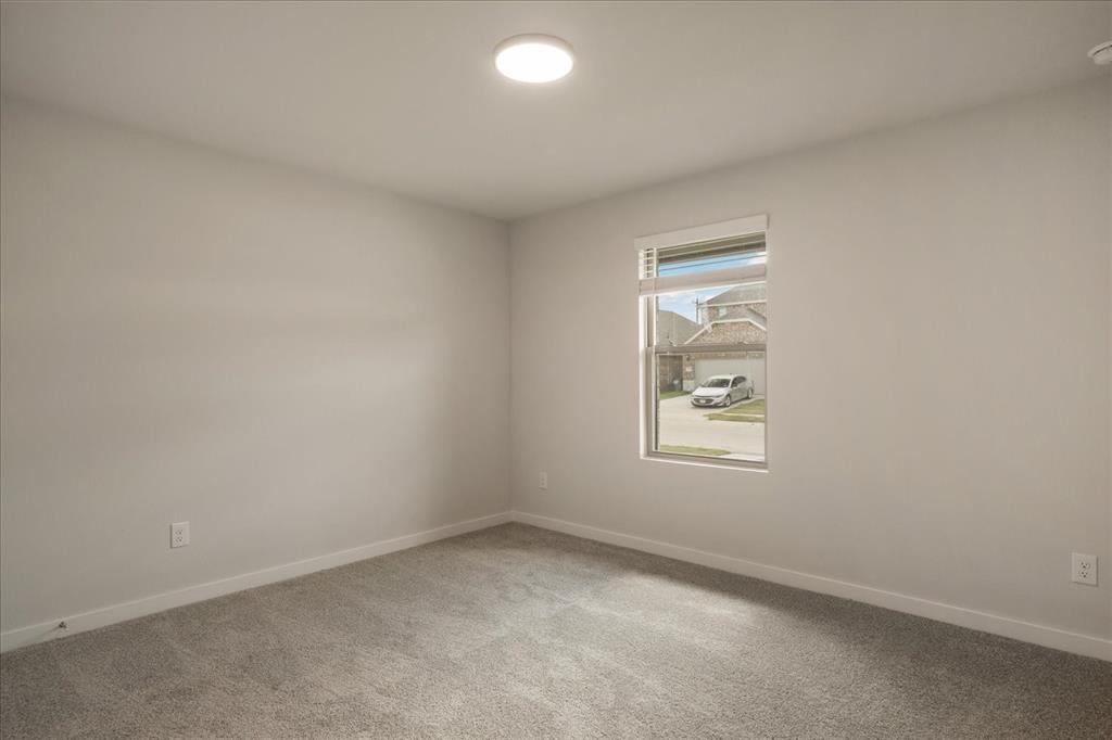 EASTRIDGE PHASE 3 - Residential Lease