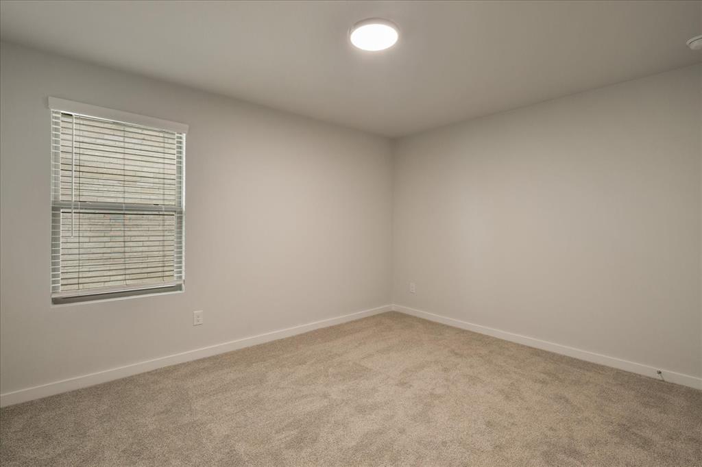 EASTRIDGE PHASE 3 - Residential Lease