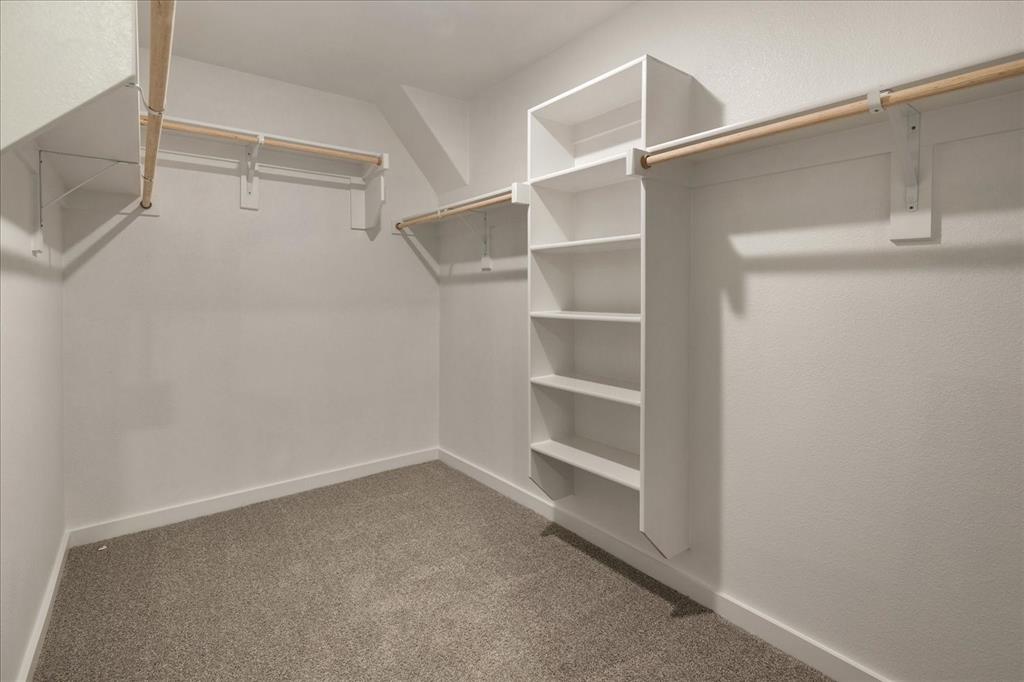 EASTRIDGE PHASE 3 - Residential Lease