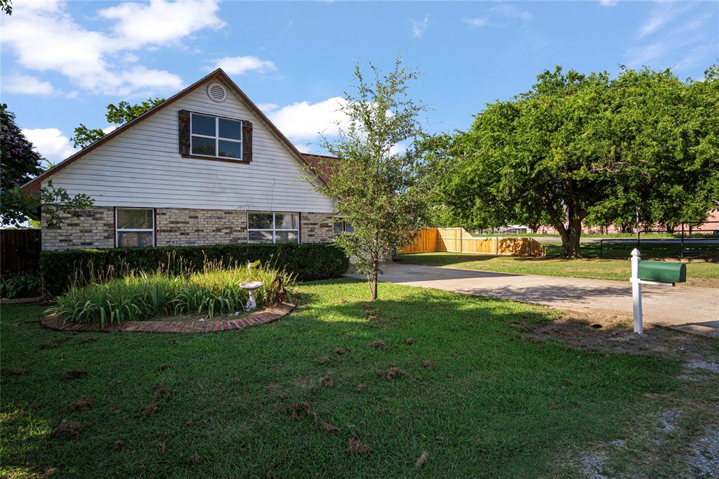 301 Spring Creek