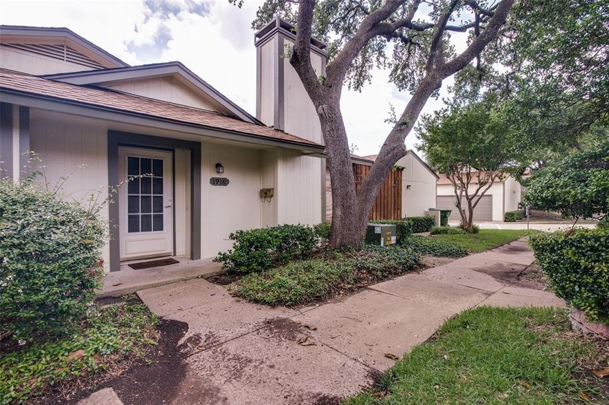Charming Find in a Friendly Texas Neighborhood! Don’t miss this 2-bed, 2-bath beauty tucked in a well-loved, quiet community. Perfect for downsizers, retirees, or anyone lookin’ to kick back and enjoy the good life. A brand-new roof was installed in November 2024, and the home has been lovingly cared for over the years. Spacious living area flows into a bright kitchen, ready for your personal touch. Primary suite offers a walk-in closet and private bath. Step outside and soak up the peaceful vibe, or take a stroll over to the sparkling community pool and clubhouse. Manicured grounds, friendly neighbors, and pride of ownership shine throughout. Mostly owner-occupied with limited rentals—so it's quiet, secure, and well-maintained.
Bring your style and make it your own. This one’s got heart and potential in all the right places!
Buyer and buyer's agent to verify all info.