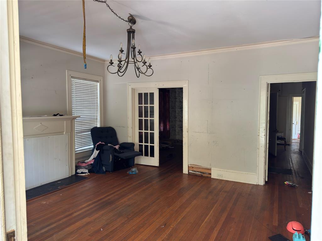 524 Gladstone Boulevard