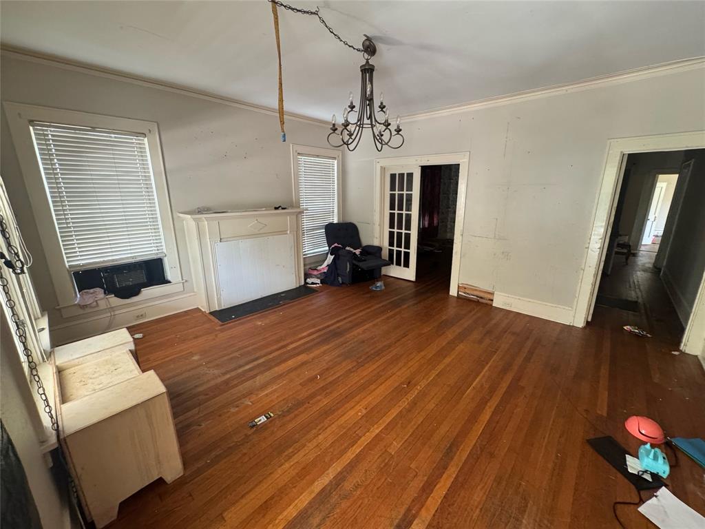524 Gladstone Boulevard