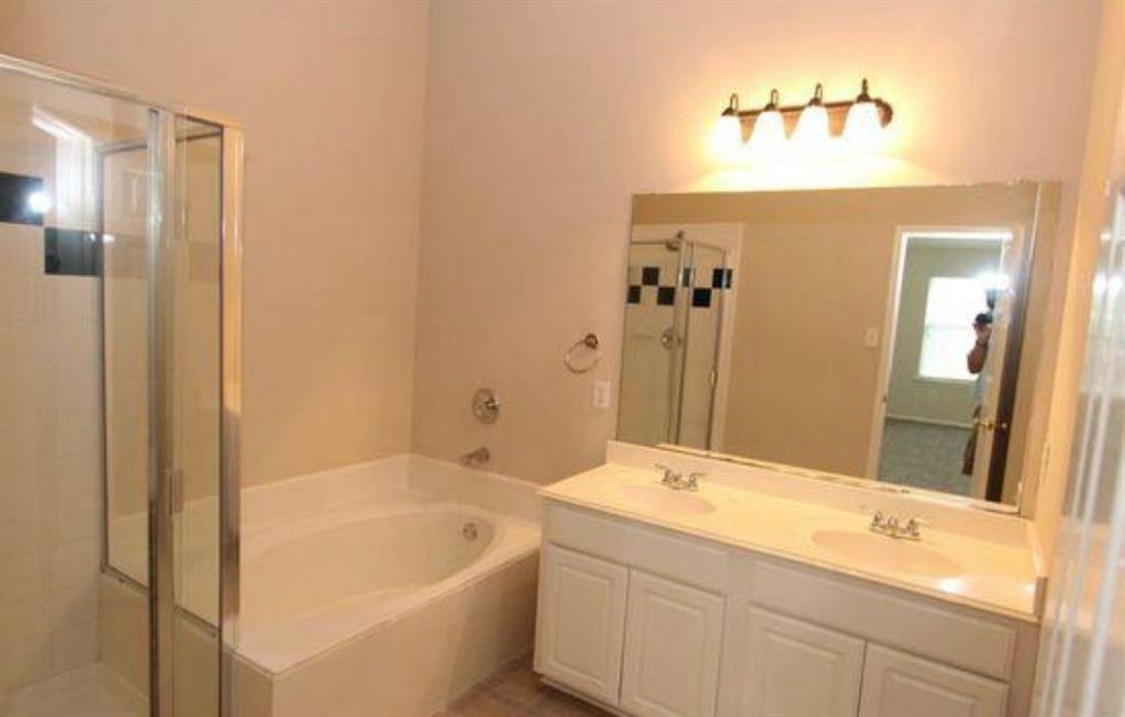 Villages Of Woodland Spgs - Residential Lease