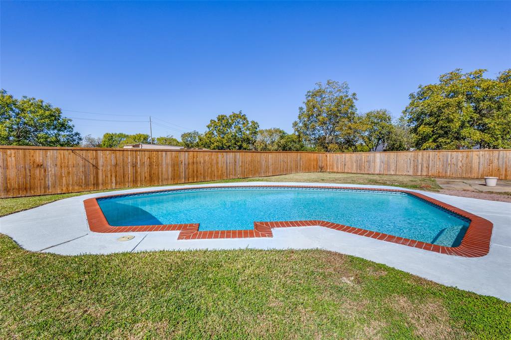 Meadows - Residential