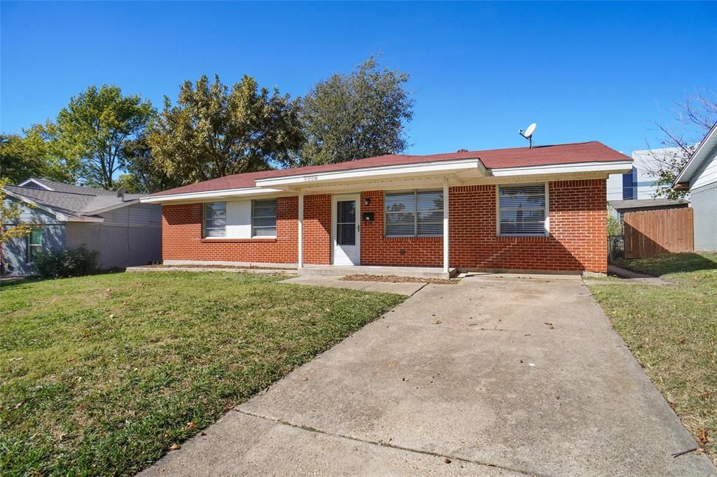 Photo of 2537 Vickie Street, Mesquite, TX 75149 (MLS # 21106336)