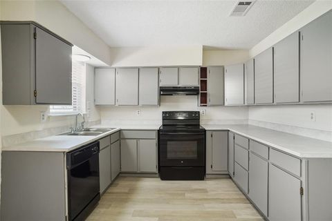 Tiny photo for 2537 Vickie Street, Mesquite, TX 75149 (MLS # 21106336)