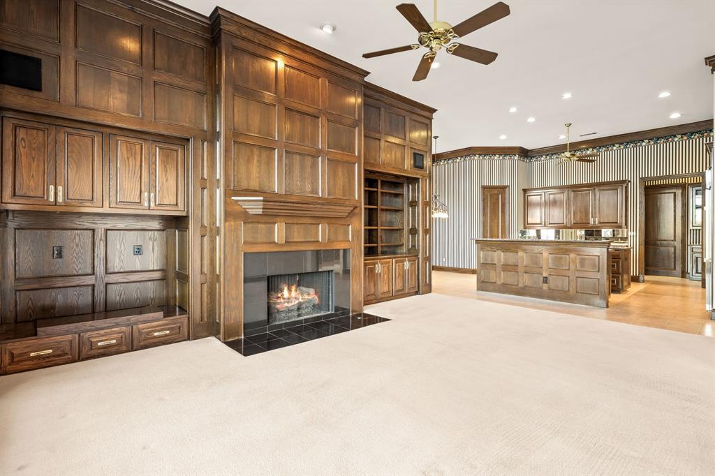 Kings Court Of Willow Bend - Residential