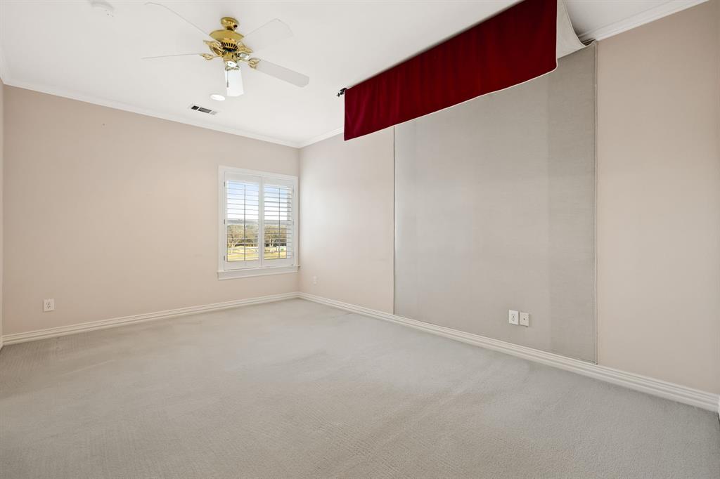 Kings Court Of Willow Bend - Residential