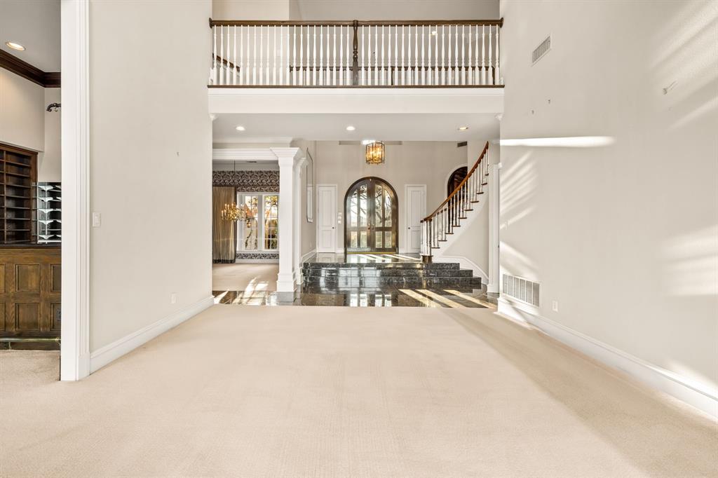 Kings Court Of Willow Bend - Residential