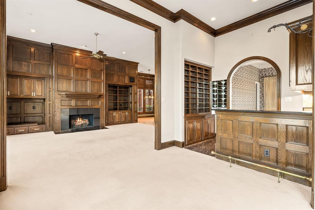 Kings Court Of Willow Bend - Residential