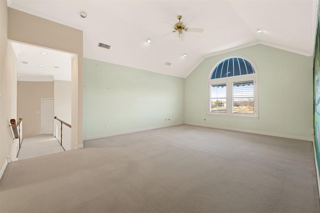 Kings Court Of Willow Bend - Residential