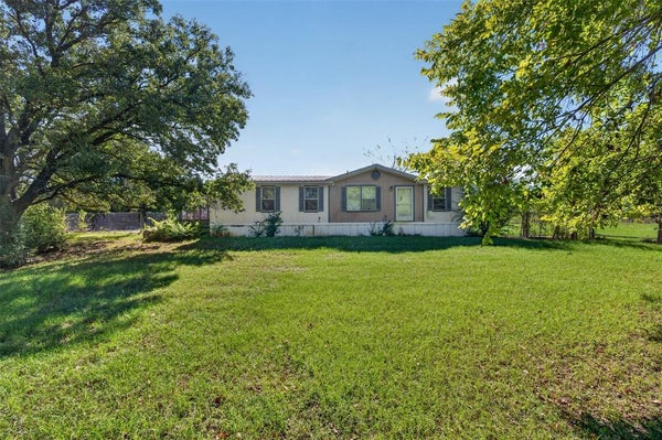 700 KIM CT, CLEBURNE, TX 76031 - Image a36caa0ccd42be2934b5cfbeec64ff98/2714736508