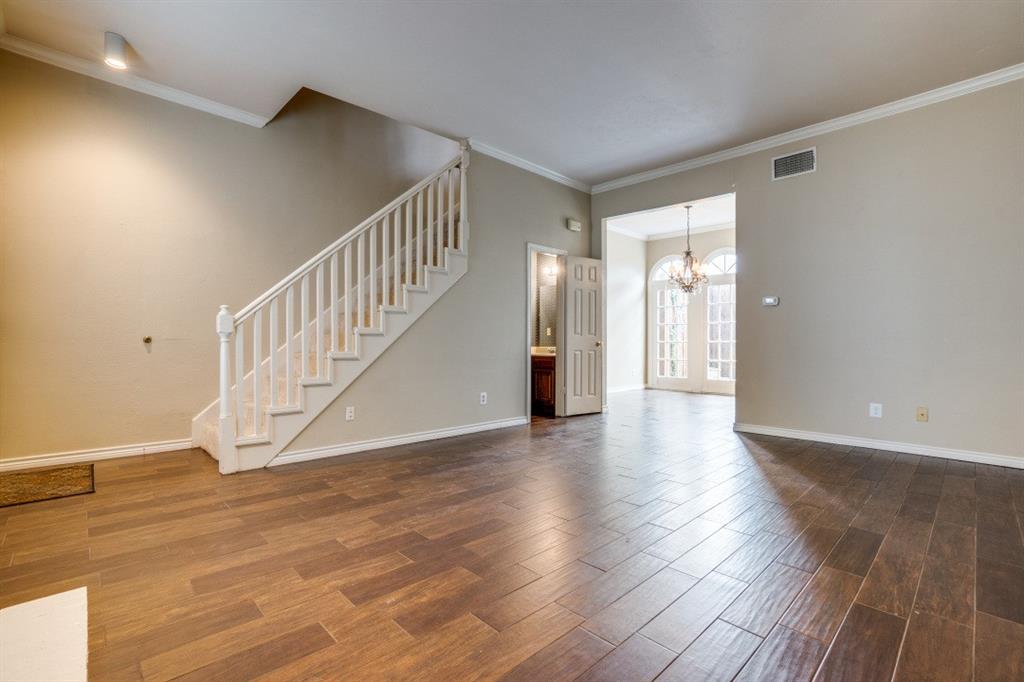 4325 Bowser Avenue 110