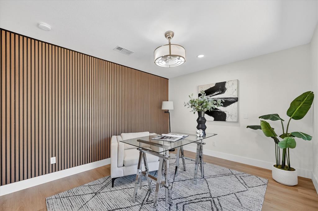 2608 Northcrest Drive