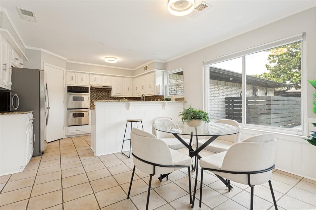 9517 Fallbrook Drive
