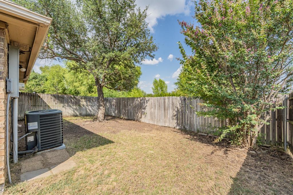 813 Claycourt Circle