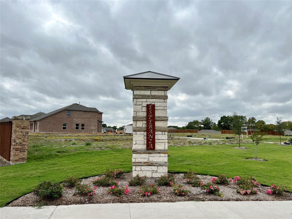 Esperanza - Residential