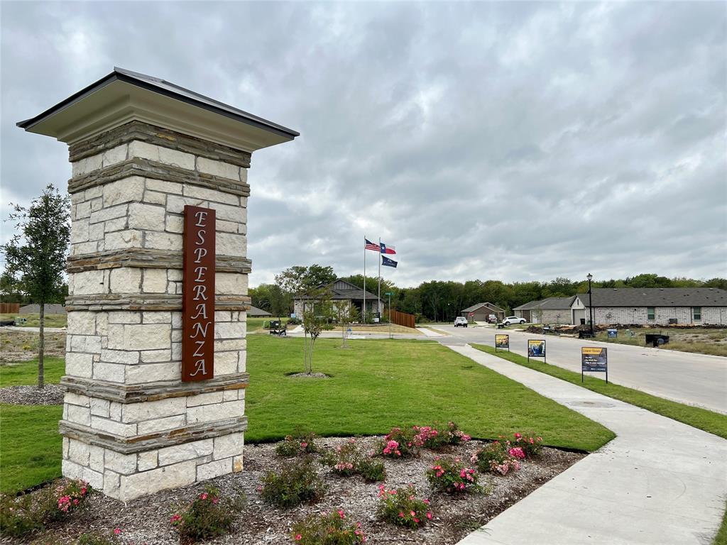 Esperanza - Residential